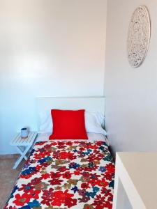 Posteľ alebo postele v izbe v ubytovaní Apartamento Orient en Palamós tercera línea de mar