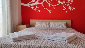 Ліжко або ліжка в номері Isabella Modern flat City Center Nicosia