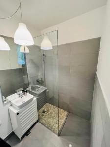 Kylpyhuone majoituspaikassa Swiss House Sarajevo