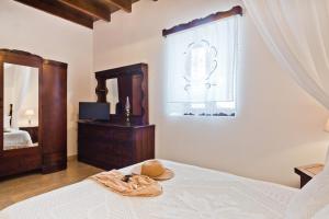 Gallery image of ViLLA SYMONE in Afiartis