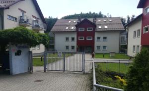 Budova, v ktorej sa apartmán nachádza