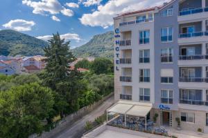 Photo de la galerie de l'établissement Hotel Idila Budva, à Budva