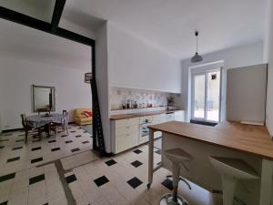 Gallery image of T4- terrasse 50m², garage, centre-ville in Narbonne