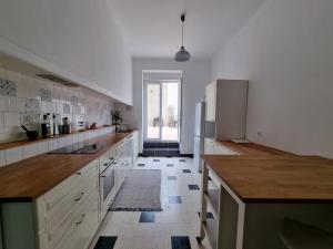 Gallery image of T4- terrasse 50m², garage, centre-ville in Narbonne