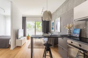 Kuchyňa alebo kuchynka v ubytovaní S35 Apartments Gdynia Orłowo