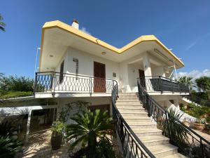 Balkonas arba terasa apgyvendinimo įstaigoje Holiday home Mediterraneo