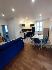 Kuchyň nebo kuchyňský kout v ubytování Appartement hyper centre de Montargis