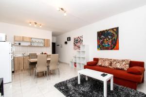 Kuchyňa alebo kuchynka v ubytovaní Apartment Peace