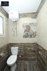 Bagno di Tamara Pyramids View