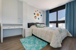 A bed or beds in a room at Azalea ii