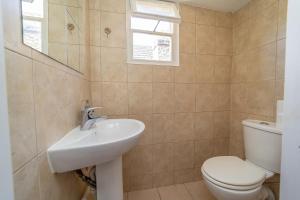 Gallery image of NEXT TO BRIGHTON STATION THREE BEDROOM FLAT SLEEP 10 Guests in Brighton & Hove