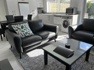 A seating area at Rotorua Central Hosted B&B
