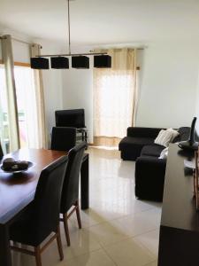 Un lugar para sentarse en Flat T2 - Corrieira - Albufeira