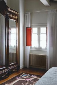 Łóżko lub łóżka w pokoju w obiekcie Hotel IRARAGORRI
