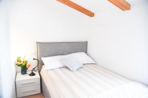 Posteľ alebo postele v izbe v ubytovaní Holiday Home - Istrian Dream with swimming pool + 27 fotografií