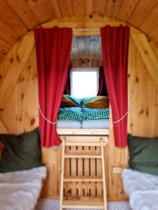 Fotografia z galérie ubytovania Schlaffass im Traumgarten v destinácii Sankt Veit am Vogau + 11 fotografií