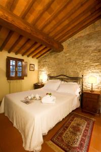 Postel nebo postele na pokoji v ubytování Monsignor Della Casa Country Resort & Spa + 37 fotografií