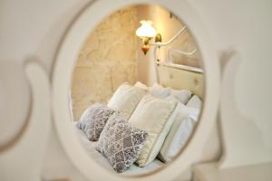 Imagen de la galería de Gerakas Stone House Villa, en Vasilikos 12 fotos más