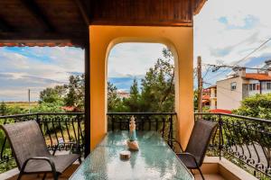 Balkón alebo terasa v ubytovaní Calma Luxury Apartments #2 Sozopoli in Halkidiki