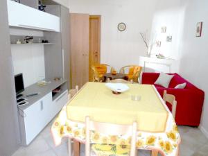 Kuchyň nebo kuchyňský kout v ubytování Holiday home Diaz Buggerru