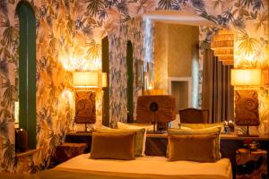 A seating area at La Capria Suite Hotel Alacati