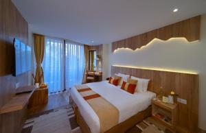 Aabas Pokhara by Barahi Hospitality 객실 침대 사진 37개 이상