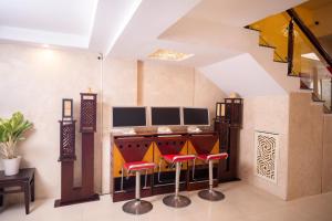 TV a/nebo společenská místnost v ubytování Duc Vuong Saigon Hotel - Bui Vien