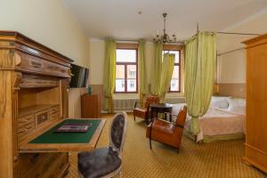 Postel nebo postele na pokoji v ubytování Hotel Zum Bär