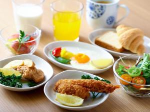 Možnosti zajtrka za goste nastanitve Onyado Nono Osaka Yodoyabashi