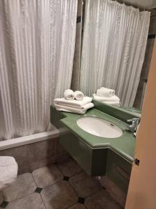Koupelna v ubytování Nof Kinneret Hotel