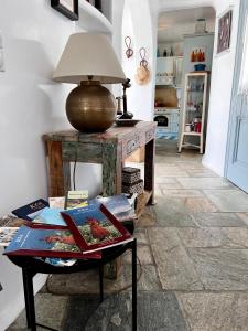 Χώρος καθιστικού στο Casa Bianca of Kea +42 φωτογραφίες