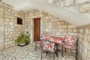 Gallery image of Apartments Bonaca in Igalo