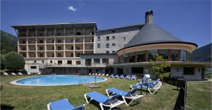 Bazén v ubytování Parador de Vielha nebo v jeho okolí