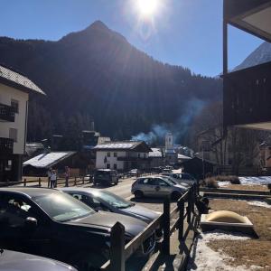 Imagem da galeria de AMPIO MONOLOCALE IN CENTRO CHAMPOLUC em Champoluc