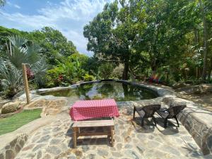 Vrt pred nastanitvijo Hostal Dos Quebradas