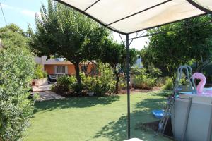 Vonkajšia záhrada v ubytovaní Vravrona Sea View Country House near Athens