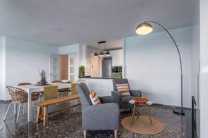 Posedenie v ubytovaní Apartamento El Palmer