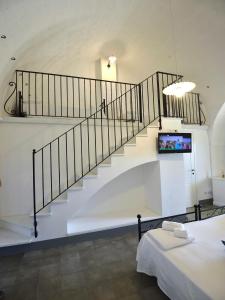 A television and/or entertainment centre at Tenuta Orsanese