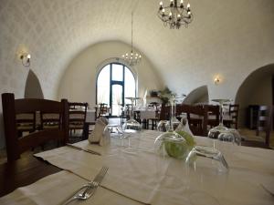 A restaurant or other place to eat at Tenuta Orsanese