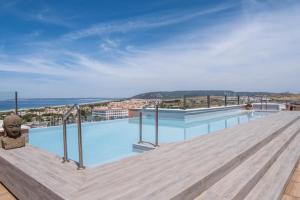A piscina localizada em El Cortijo de Zahara by QHotels ou nos arredores