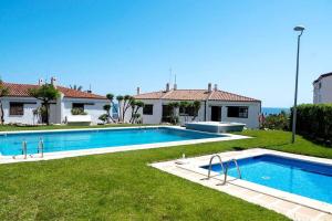 Fotografia z galérie ubytovania Villa Jo - stunning front line beach house. v destinácii L'Ametlla de Mar