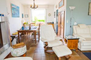 Część wypoczynkowa w obiekcie À 600m de la plage, maison de famille pour 9