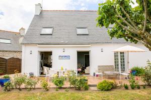 Ogród w obiekcie À 600m de la plage, maison de famille pour 9