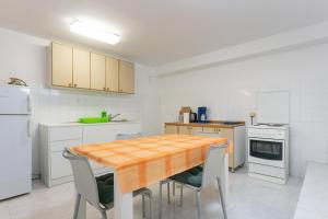 Kuchyň nebo kuchyňský kout v ubytování Apartment Milka
