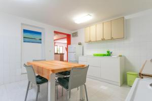 Kuchyň nebo kuchyňský kout v ubytování Apartment Milka