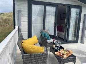 Ruang duduk di Dune View Caravan