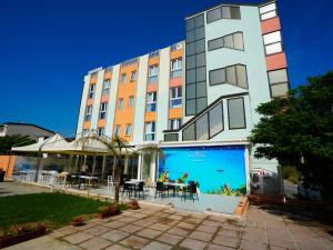Budova, kde se hotel nachází