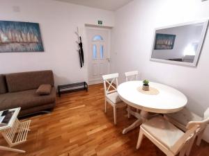 Gallery image of Apartment Tatiana in Dubrovnik +16 photos
