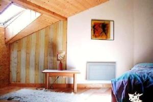 Posteľ alebo postele v izbe v ubytovaní Maison chaleureuse à Vaucluse avec jardin spacieux 84 m²