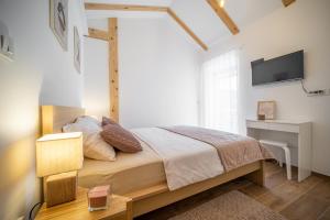 Postel nebo postele na pokoji v ubytování Villa Nesa - beautiful guest house at continental Croatia with Outdoor swimming pool, Sauna and 3 Bedrooms